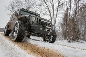 Jeep Wrangler Suspension Lift Kit - Front + Rear - Rough Country - 4 Inch Lift Kit | X-Series | V2 - '07-'10